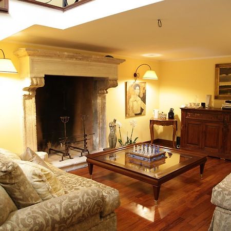 B&B Charme Celestino V° L'Aquila Exterior photo