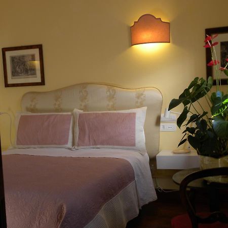B&B Charme Celestino V° L'Aquila Exterior photo
