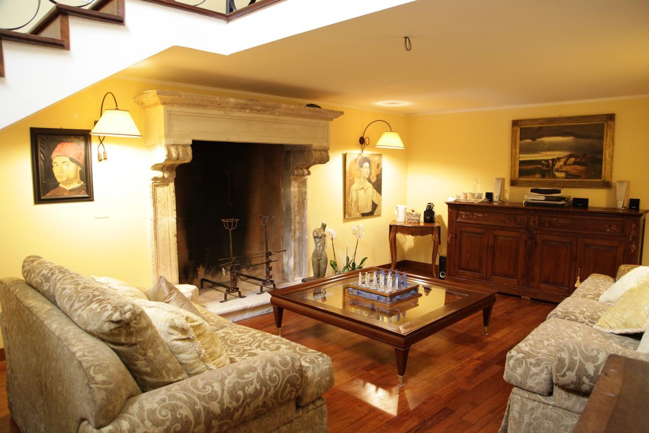 B&B Charme Celestino V° L'Aquila Exterior photo